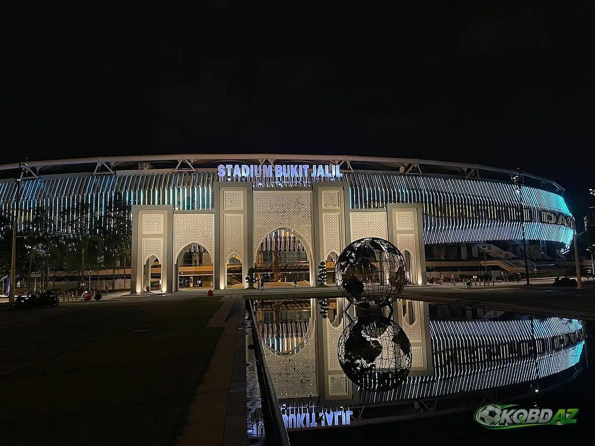 Sân vận động quốc gia Bukit Jalil ở Kuala Lumpur, Malaysia lên đèn về đêm