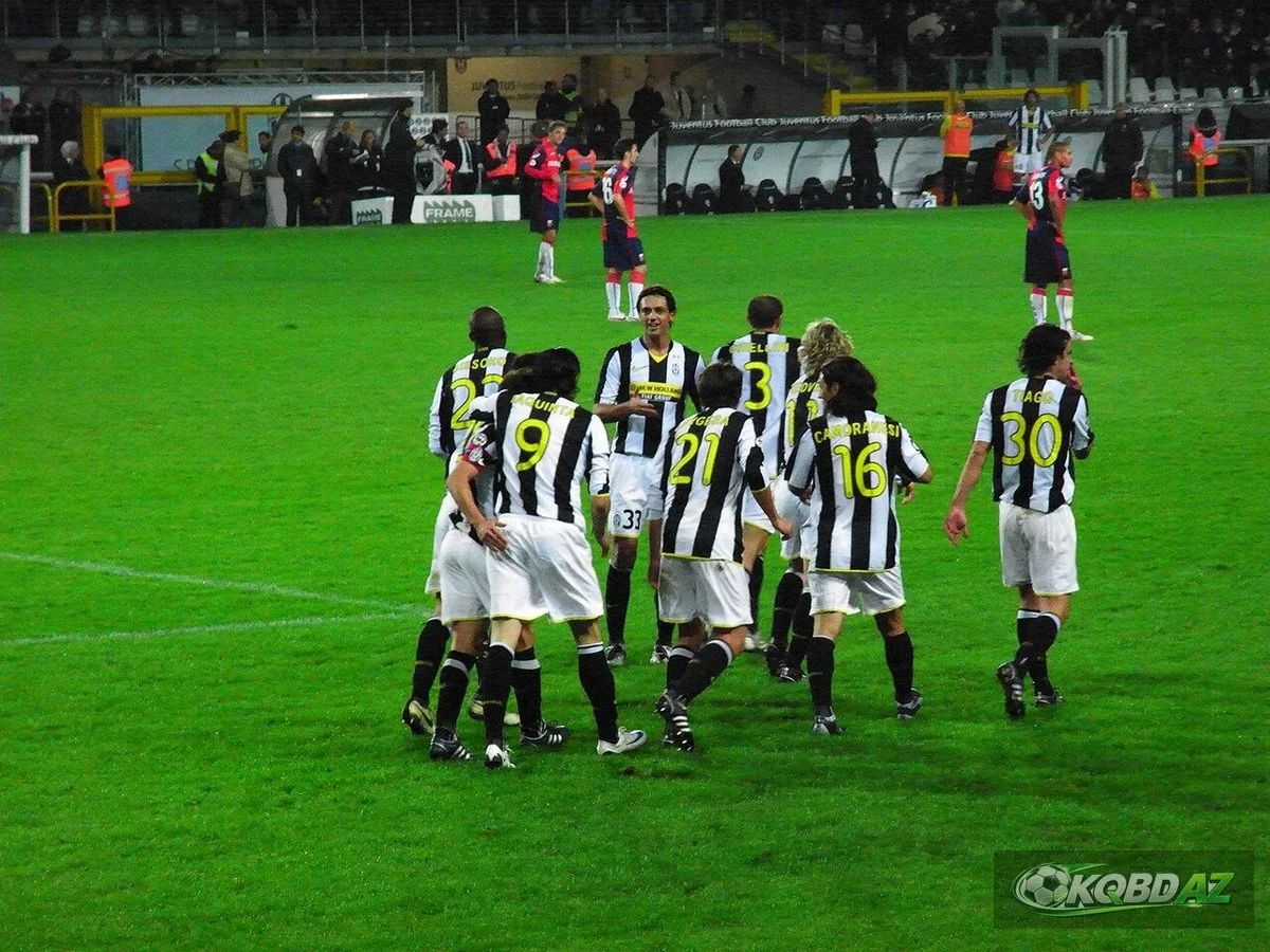 Cầu thủ Juventus ăn mừng bàn thắng vào lưới Genoa tại Turin