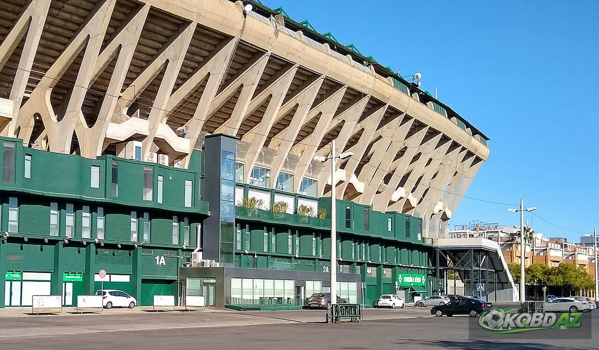 Mặt ngoài sân Benito Villamarín, sân nhà của Real Betis ở Sevilla